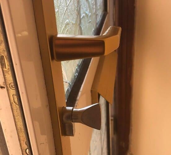 Tralee Locksmith, Kerry Locksmith, A and A Locksmith, Door Handles Kerry, Door Cylinder, Door Mechanisms, Door Gearbox, 24 Hour Locksmith